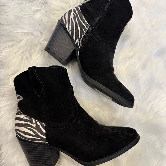 Sugar brand booties - Picture 3 of 7